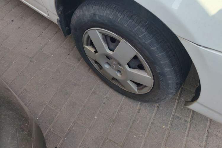 Used BYD F3 2016 1.5L Manual Comfort Model Right Front Wheel Hub