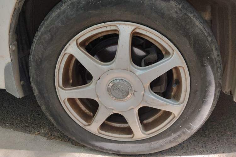 Used BYD F3 2016 1.5L Manual Comfort Model Right Front Wheel Hub