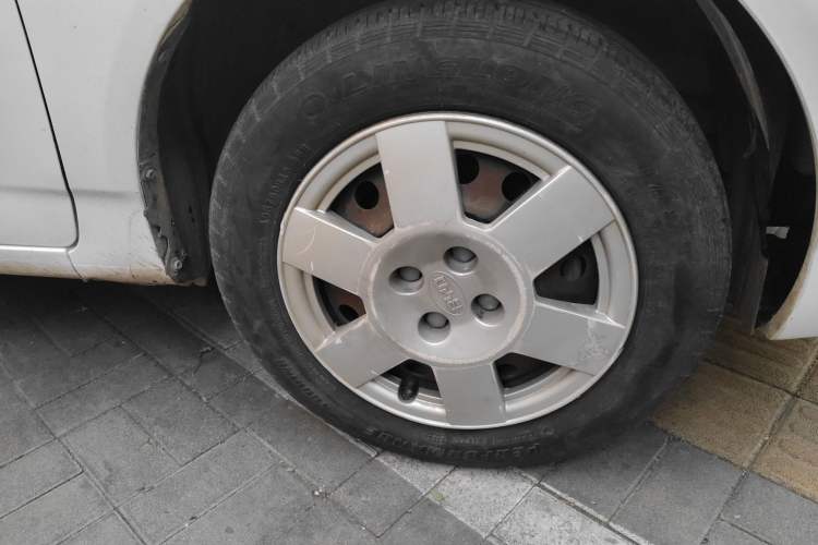 Used BYD F3 2016 1.5L Manual Comfort Model Right Front Wheel Hub