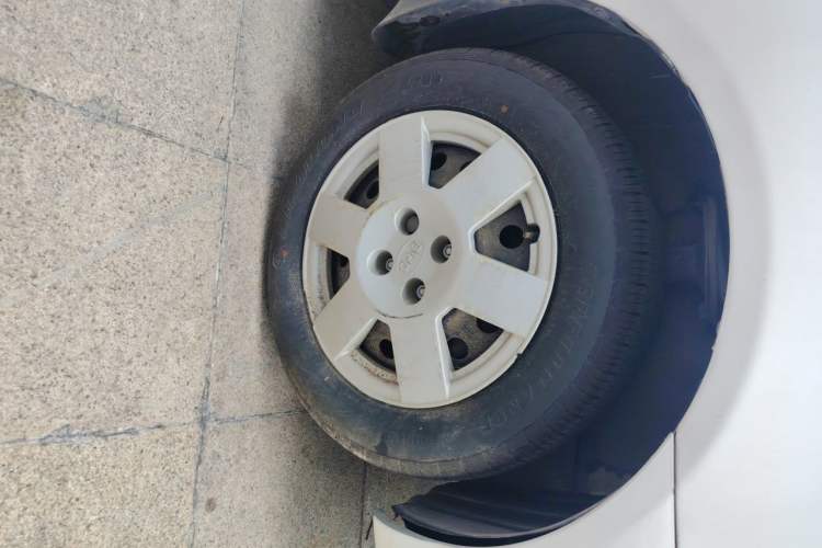 Used BYD F3 2016 1.5L Manual Comfort Model Right Front Wheel Hub