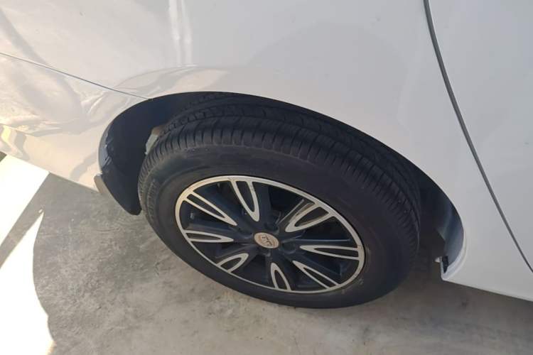 Used BYD F3 2016 1.5L Automatic Luxury Model Right Rear Wheel Hub