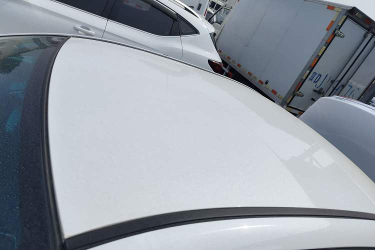 Used BYD F3 2016 1.5L Automatic Luxury Model Roof