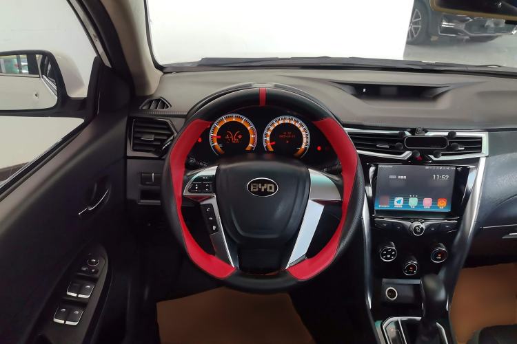 Used BYD F3 2016 1.5L Automatic Luxury Version Steering Wheel