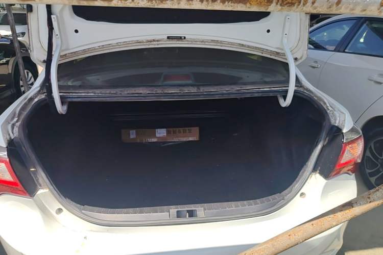Used BYD F3 2016 1.5L Automatic Luxury Model Trunk