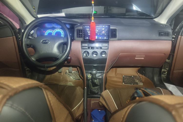 Used BYD F3  Center Console