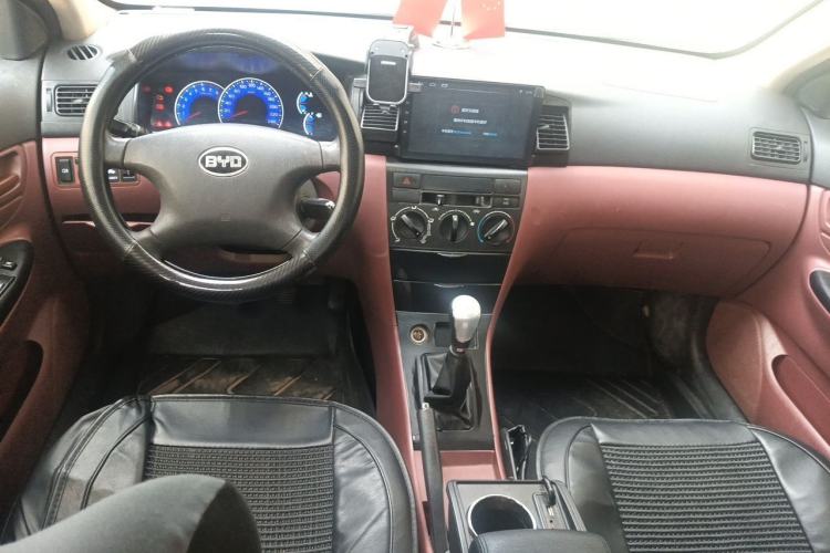 Used BYD F3 2018 1.5L Manual Classic Model Center Console