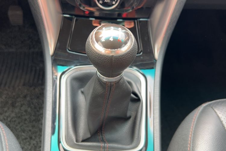 Used BYD F3 2018 1.5L Manual Luxury Model Gear Lever