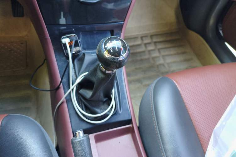Used BYD F3 2018 1.5L Manual Classic Model Gear Lever