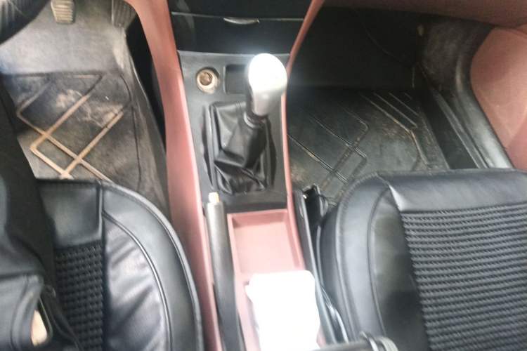 Used BYD F3 2018 1.5L Manual Classic Model Gear Lever