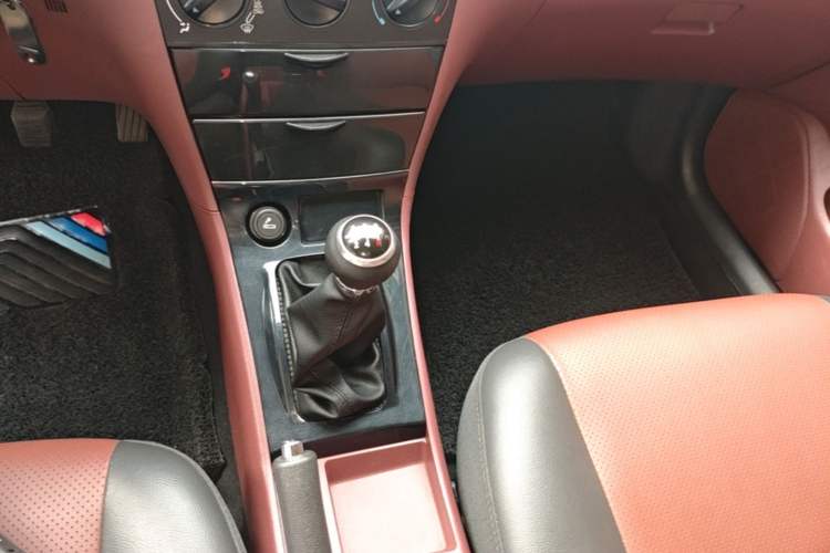 Used BYD F3 2018 1.5L Manual Classic Model Gear Lever