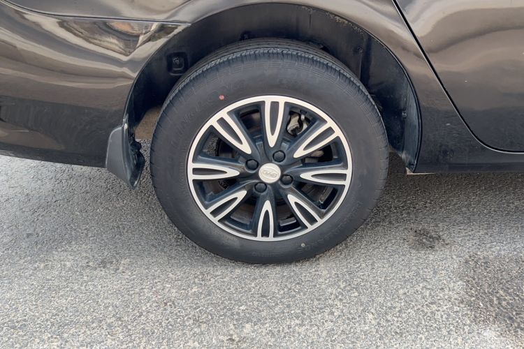 Used BYD F3 2018 1.5L Manual Luxury Model Left Front Wheel Hub