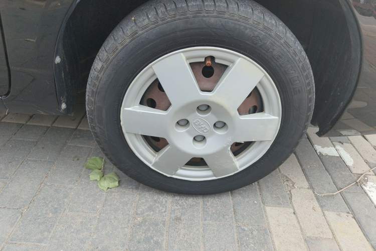 Used BYD F3 2018 1.5L Manual Classic Model Right Front Wheel Hub