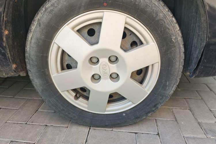 Used BYD F3 2018 1.5L Manual Classic Model Right Front Wheel Hub