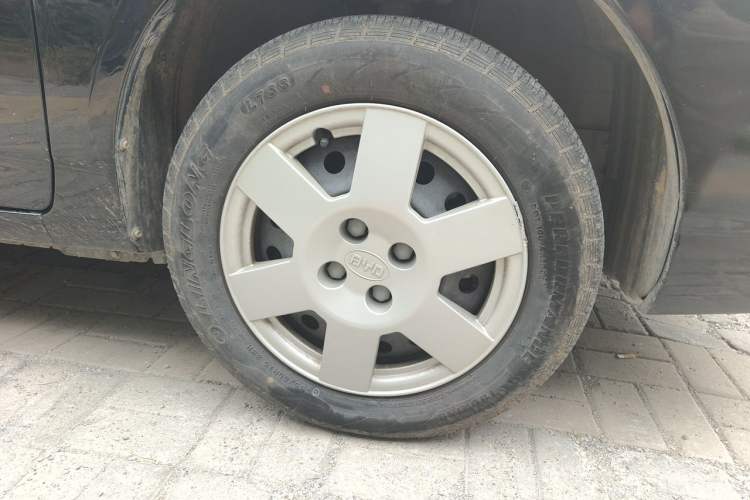 Used BYD F3 2018 1.5L Manual Classic Model Right Front Wheel Hub