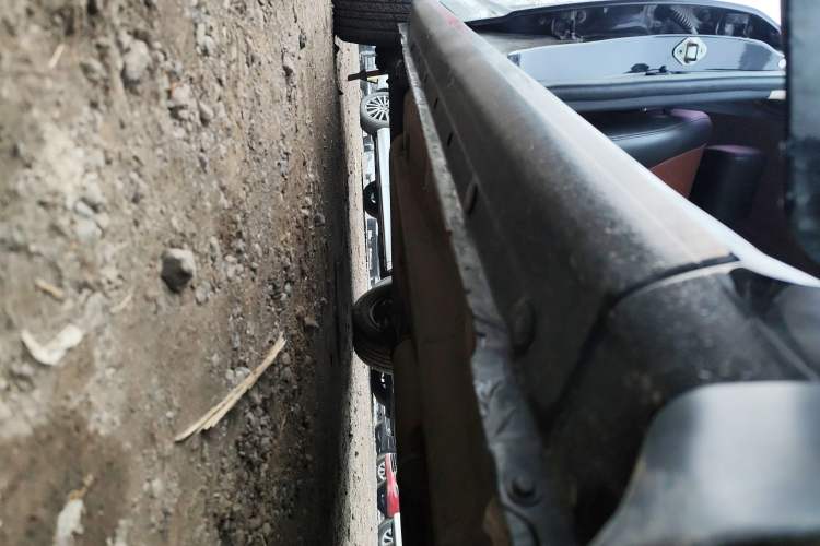 Used BYD F3 2018 1.5L Manual Classic Model Right Side Sill