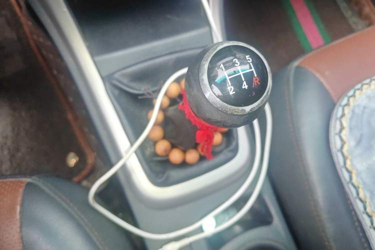 Used BYD F3 2018 1.5L Manual Elite Version Gear Lever