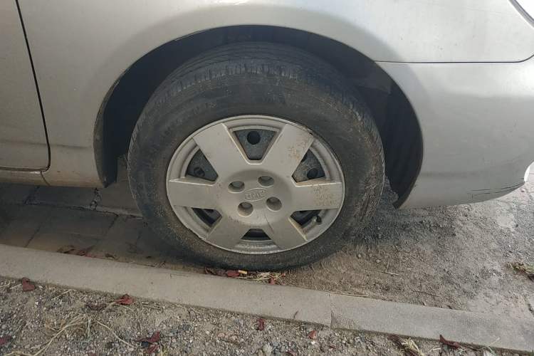 Used BYD F3 2018 1.5L Manual Classic Model Right Front Wheel Hub