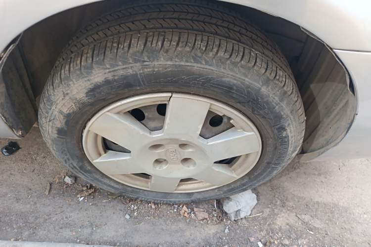Used BYD F3 2018 1.5L Manual Classic Model Right Front Wheel Hub