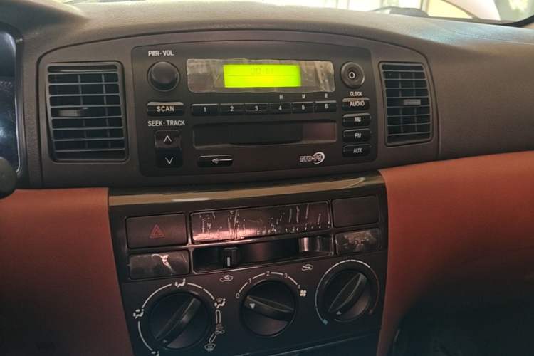 Used BYD F3 2018 1.5L Manual Classic Model Audio And AC Panel