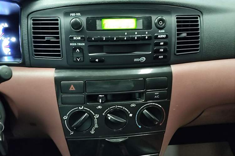 Used BYD F3 2018 1.5L Manual Classic Model Audio And AC Panel