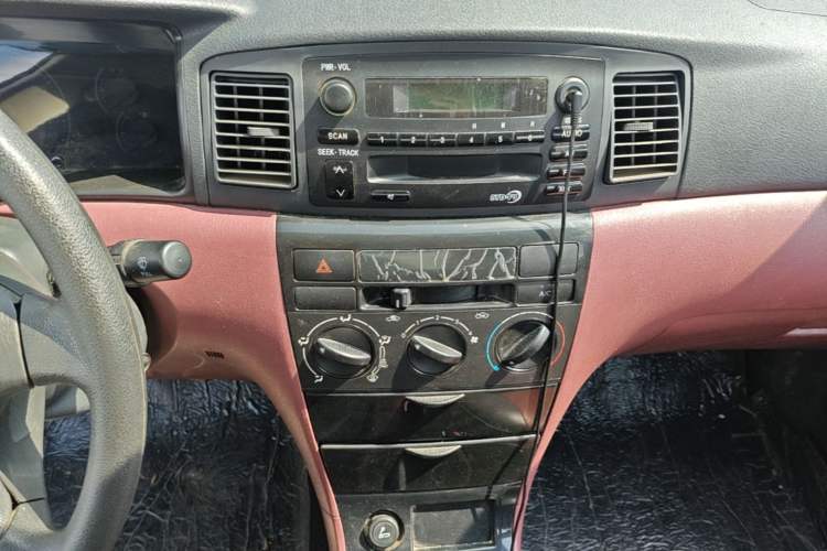 Used BYD F3 2018 1.5L Manual Classic Model Audio And AC Panel