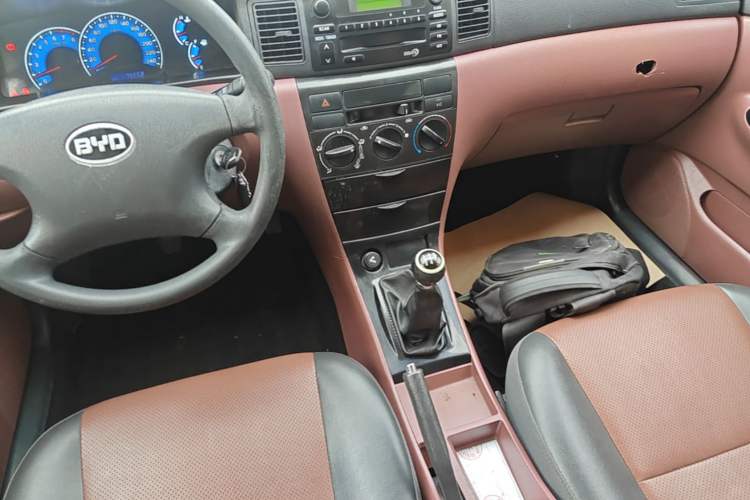 Used BYD F3 2018 1.5L Manual Classic Model Audio And AC Panel