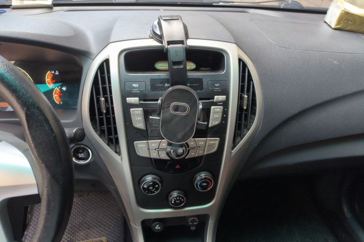 Used BYD F3 2018 1.5L Manual Fashion Model Audio And AC Panel