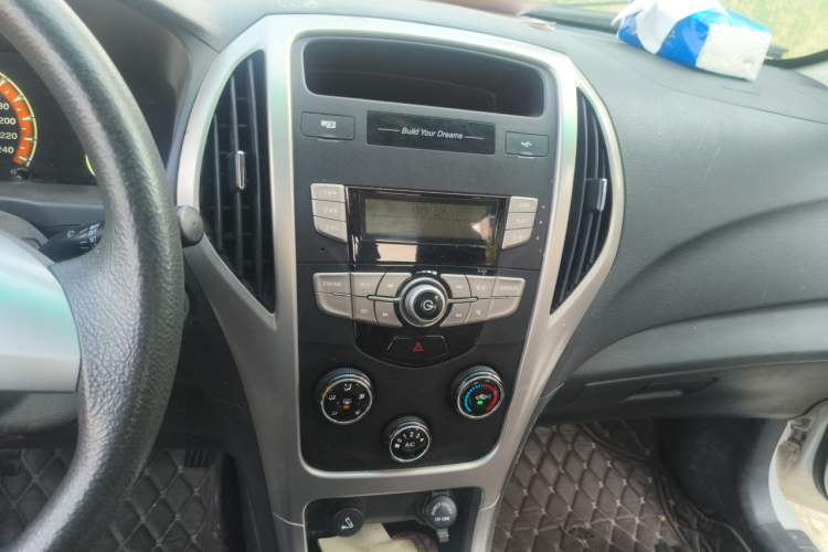 Used BYD F3 2018 1.5L Manual Elite Version Audio And AC Panel
