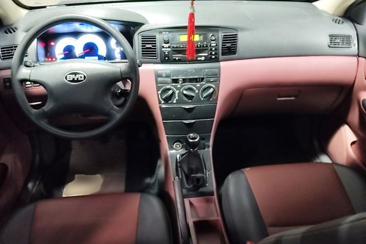 Used BYD F3 2018 1.5L Manual Classic Model Center Console