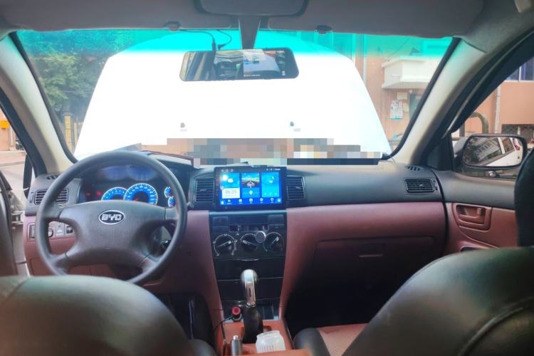 Used BYD F3 2018 1.5L Manual Classic Model Center Console