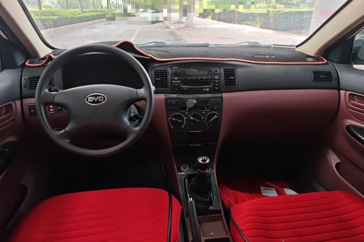 Used BYD F3 2018 1.5L Manual Classic Model Center Console