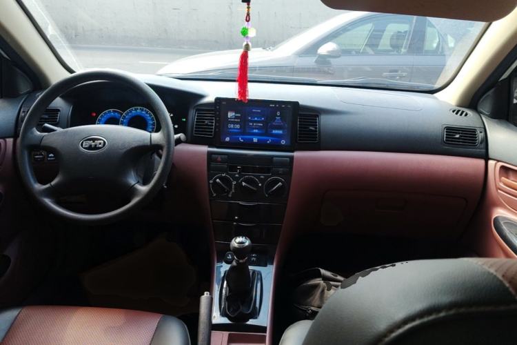 Used BYD F3 2018 1.5L Manual Classic Model Center Console