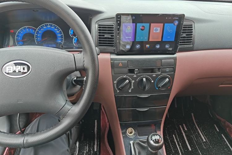 Used BYD F3 2018 1.5L Manual Classic Model Center Console