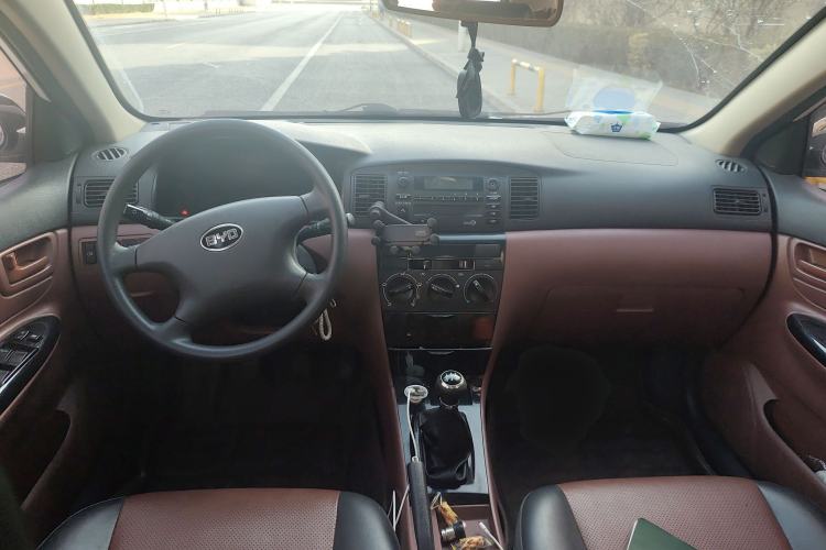 Used BYD F3 2018 1.5L Manual Classic Model Center Console