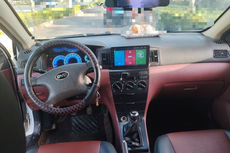 Used BYD F3 2018 1.5L Manual Classic Model Center Console