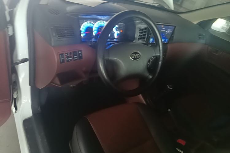 Used BYD F3 2018 1.5L Manual Classic Model Center Console