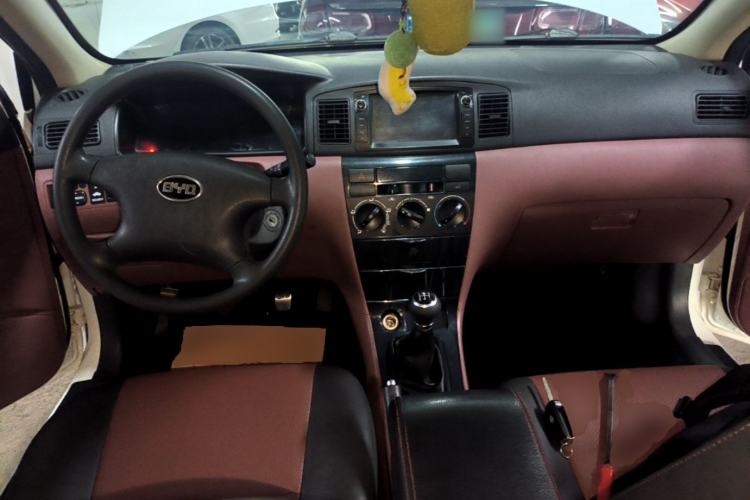 Used BYD F3 2018 1.5L Manual Classic Model Center Console