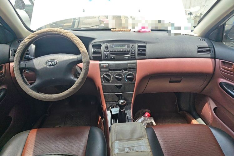 Used BYD F3 2018 1.5L Manual Classic Model Center Console
