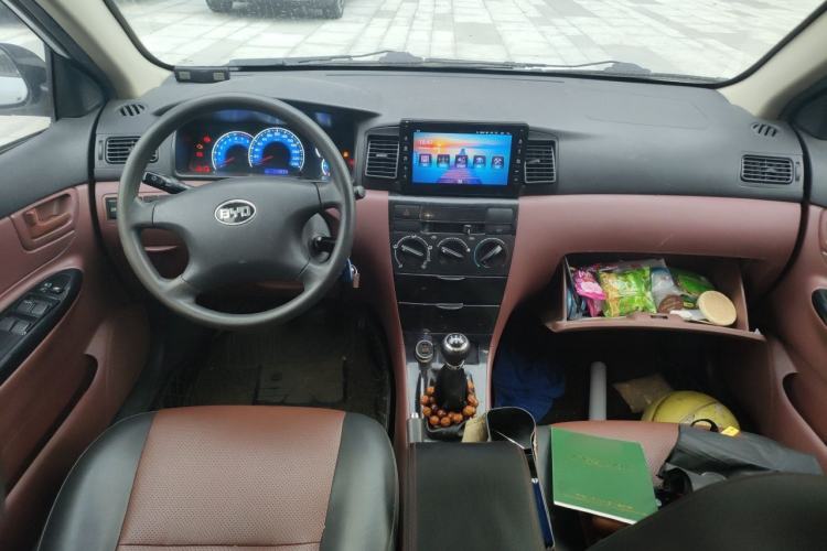 Used BYD F3 2018 1.5L Manual Classic Model Center Console