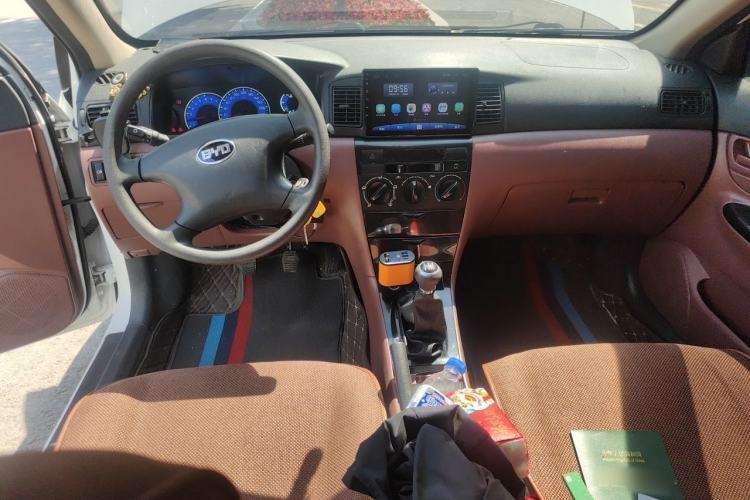 Used BYD F3 2018 1.5L Manual Classic Model Center Console