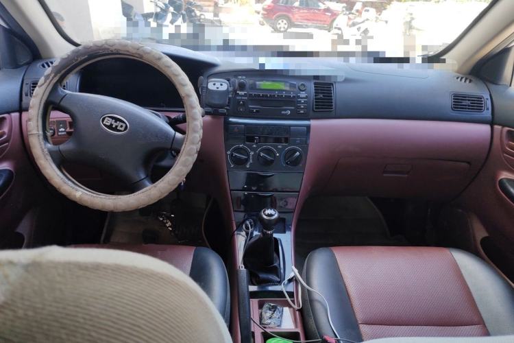 Used BYD F3 2018 1.5L Manual Classic Model Center Console