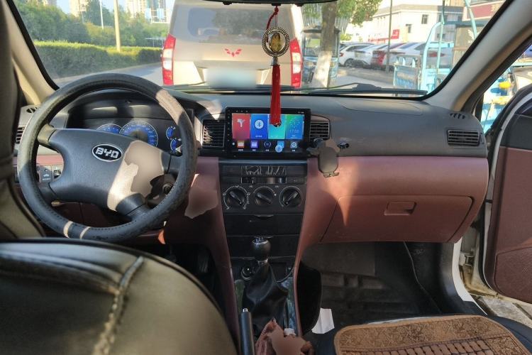 Used BYD F3 2018 1.5L Manual Classic Model Center Console