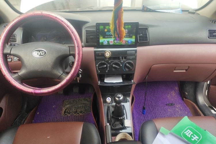 Used BYD F3 2018 1.5L Manual Classic Model Center Console