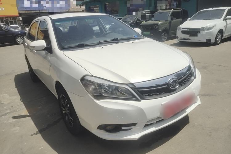 Used BYD F3 2018 1.5L Manual Fashion Model Front Right 45 Deg