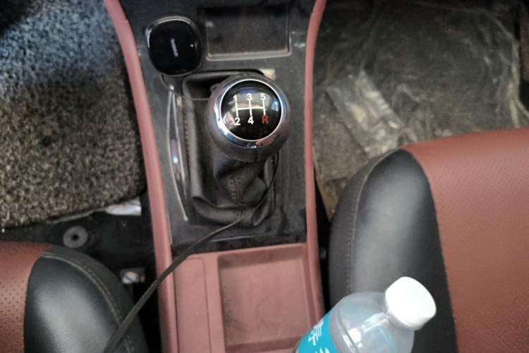 Used BYD F3 2018 1.5L Manual Classic Model Gear Lever