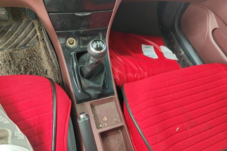 Used BYD F3 2018 1.5L Manual Classic Model Gear Lever