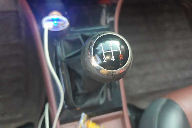 Used BYD F3 2018 1.5L Manual Classic Model Gear Lever