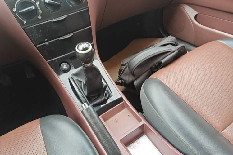 Used BYD F3 2018 1.5L Manual Classic Model Gear Lever