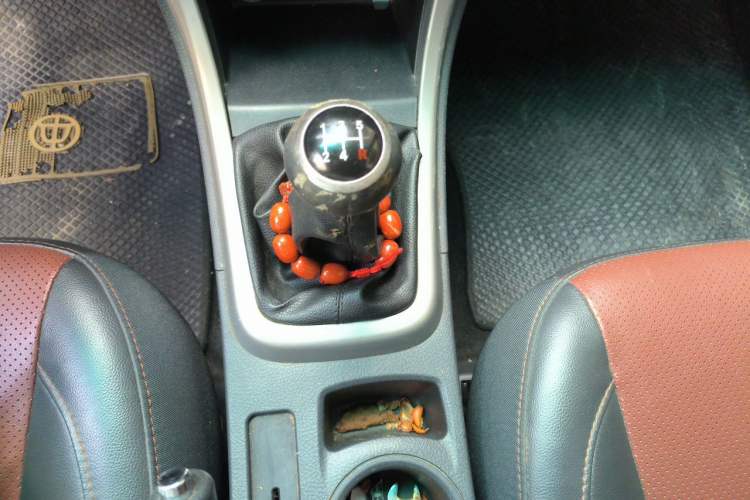 Used BYD F3 2018 1.5L Manual Fashion Model Gear Lever