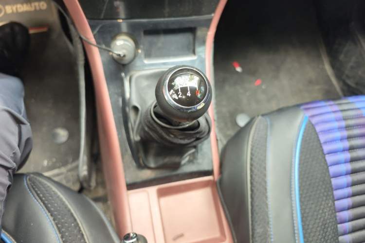 Used BYD F3 2018 1.5L Manual Classic Model Gear Lever